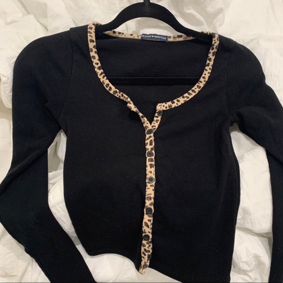 Brandy Melville Cheetah Zelly Top - Picture 2 of 4